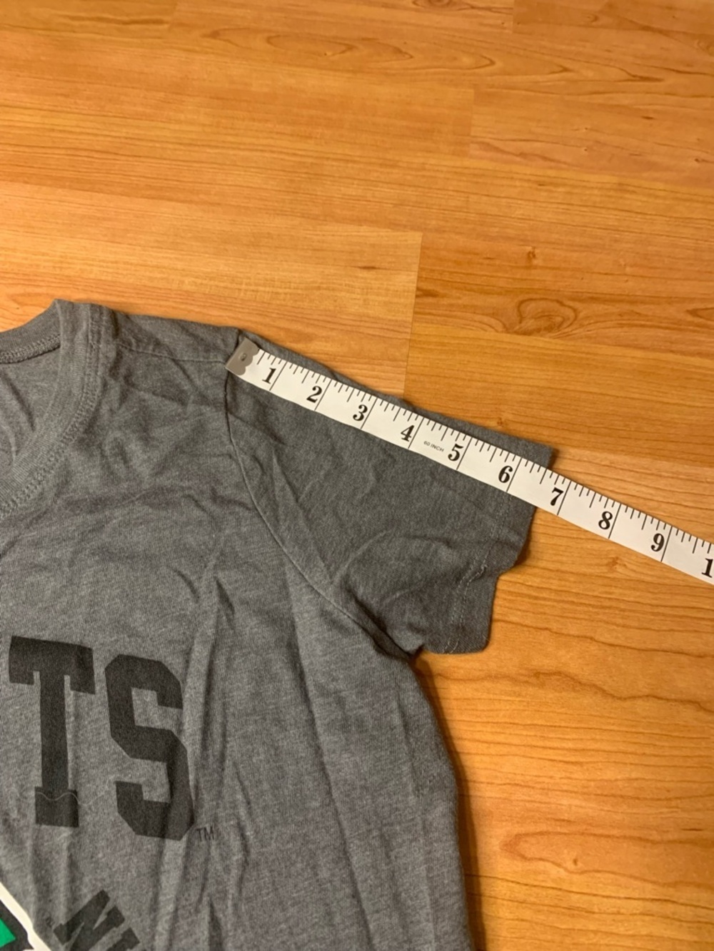 Harry Potter Hogwarts Crest Graphic Tee | Heather Grey | Size S - Picture 6 of 6